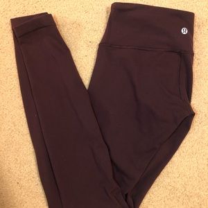 Lululemon Size 4 wunder under